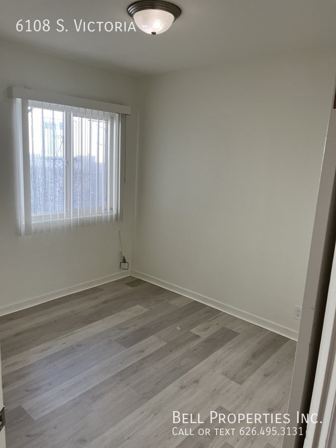 Spacious 3 bedroom Newly Refurbished close to 105 property image